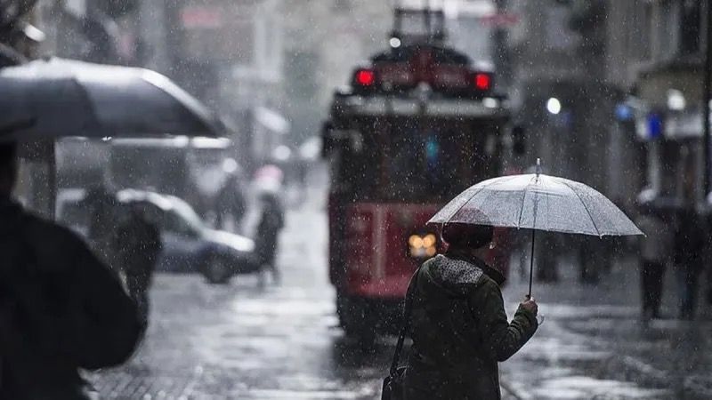 İstanbul'da sağanak yeniden başlıyor! 5 gün etki gösterecek 2