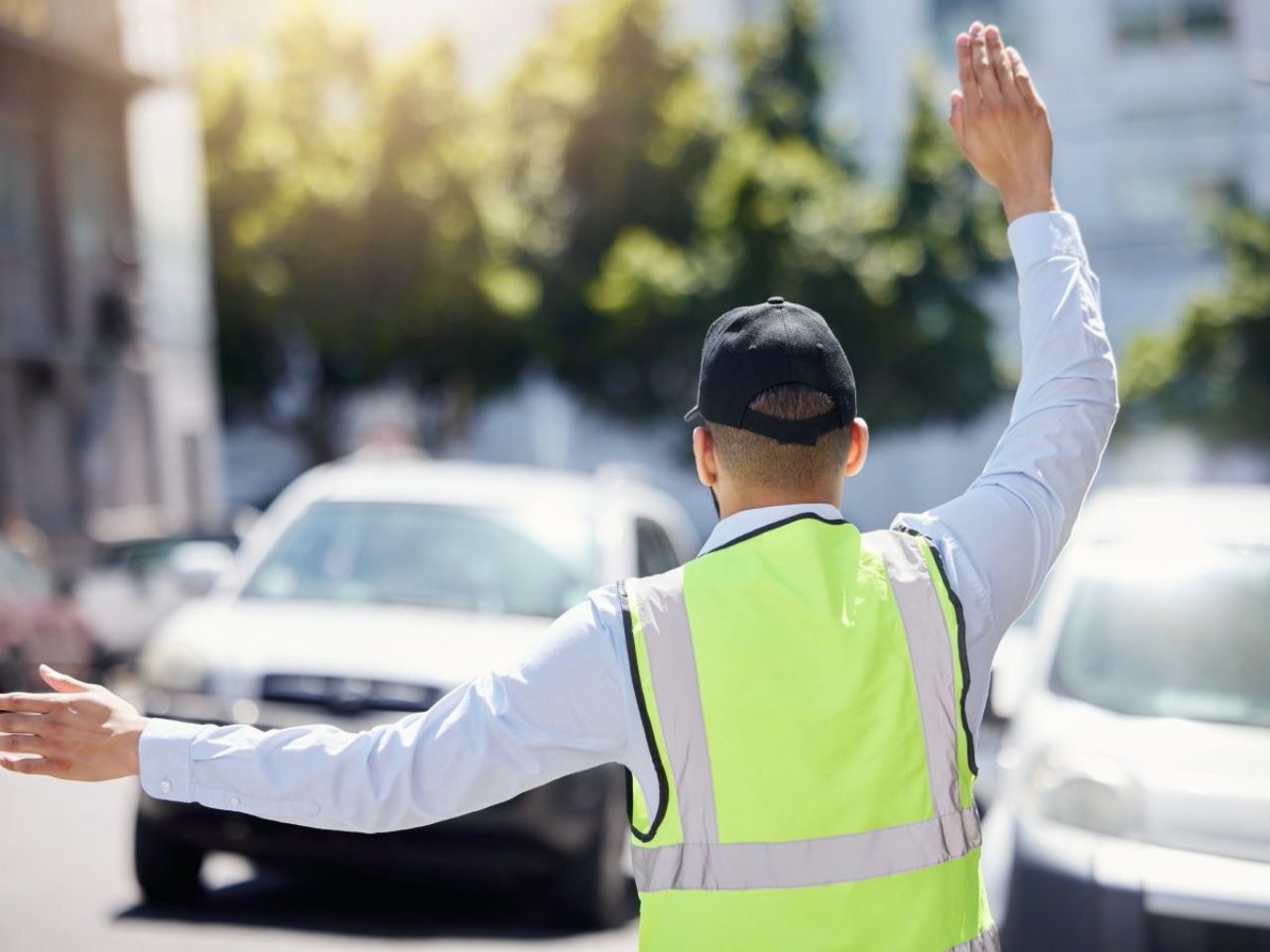 Trafikte yeni cezalara saatler kaldı! Gece yarısından sonra başlıyor! APP plaka, ekran ve ses sistemine ağır cezalar geliyor 8