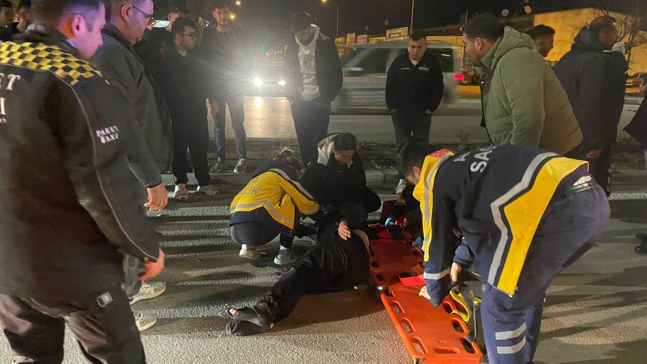 Yer Karaman: Hafif ticari araç üniversite öğrencisine çarptı: 3 yaralı 2
