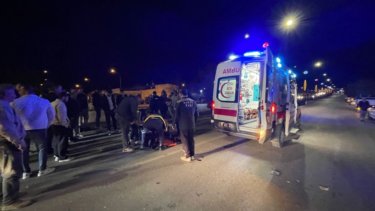 Yer Karaman: Hafif ticari araç üniversite öğrencisine çarptı: 3 yaralı 4