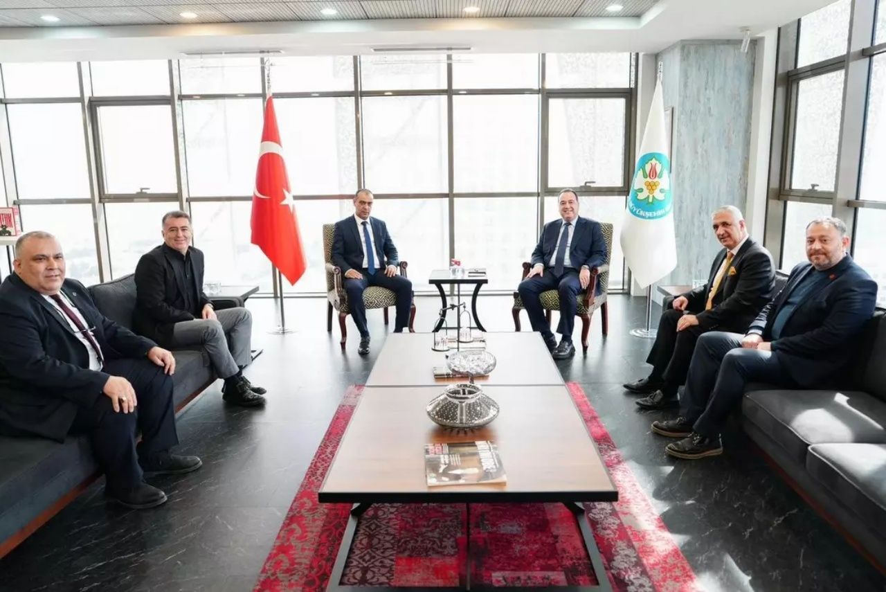 İmzalar atıldı! Manisa Büyükşehir Belediyesi'nde en düşük işçi maaşı 80 bin TL oldu 4
