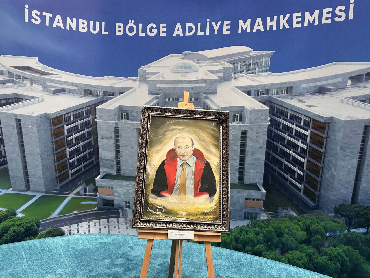 Şehit savcıyı unutmadılar! Emekli hakimden Mehmet Selim Kiraz'ın anısına anlamlı sergi 6