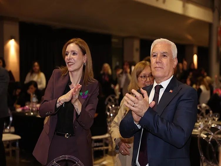 Bursa'da rüşvetin adı "pasta kutusu" oldu! Gözaltına alındığı villa bile rüşvetle alınmış... Mustafa Bozbey dosyasındaki tüm kirli pazarlıkları müteahhitler anlattı! 7