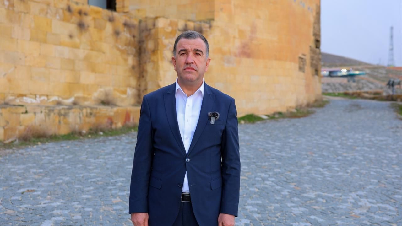 Bayburt Kalesi'nde tarihin gün yüzüne çıkarılması için yeniden harekete geçildi 5