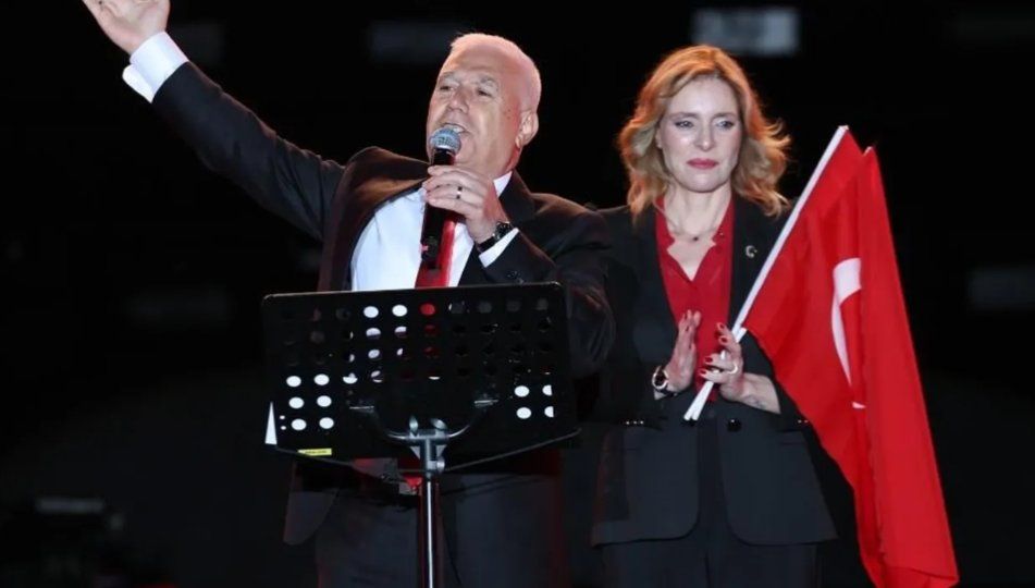 CHP’li belediyeler arası aşk kontenjanı: Mustafa Bozbey’in eşinin kariyer adımları! Muhittin Böcek rica etti… 6