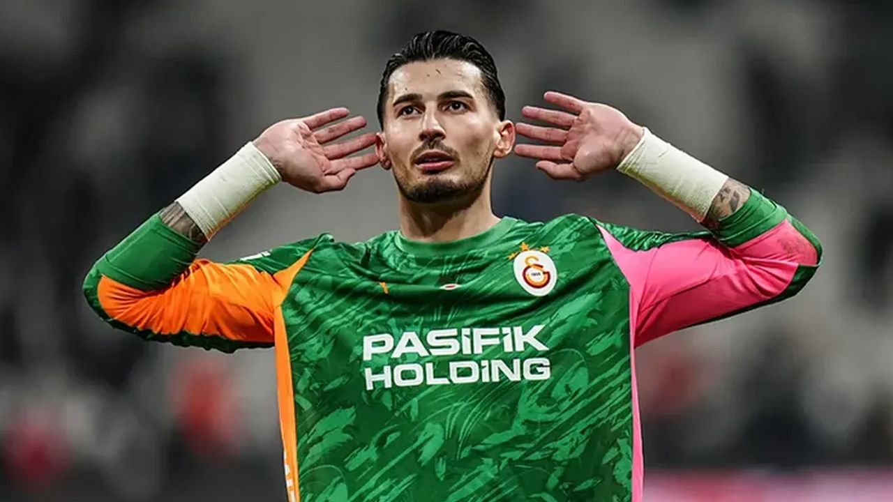 Trabzonspor taraftarı Uğurcan için dolar bastırdı 5