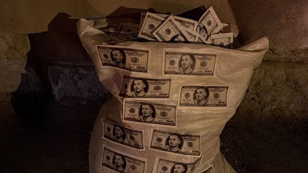 Trabzonspor taraftarı Uğurcan için dolar bastırdı 8