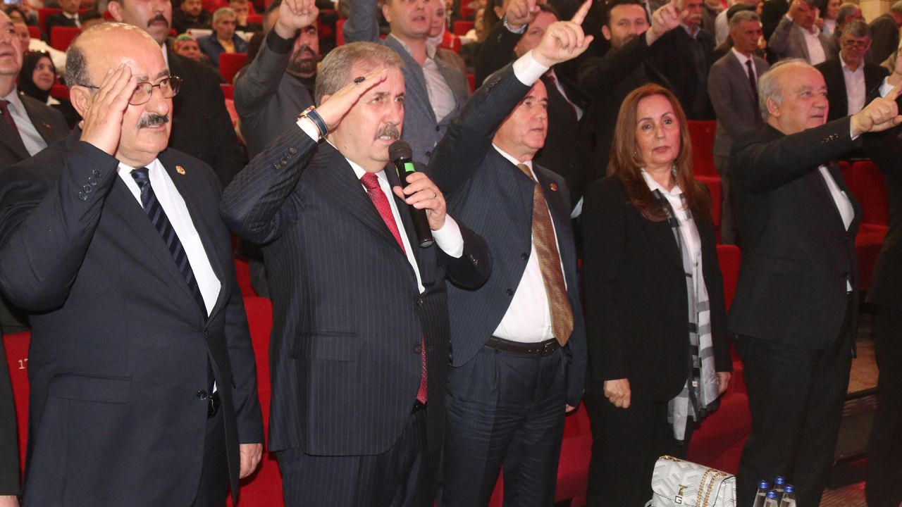 Büyük Birlik Partisi (BBP) Genel Başkanı Mustafa Destici'den savunma sanayi vurgusu: "Amerika'da olan bizde de olacak" 2
