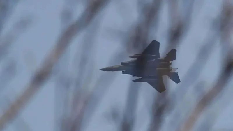 Trump "mucize" diyerek duyurdu...İran'da düşürülen ABD savaş uçağının ikinci pilotu da kurtarıldı 2