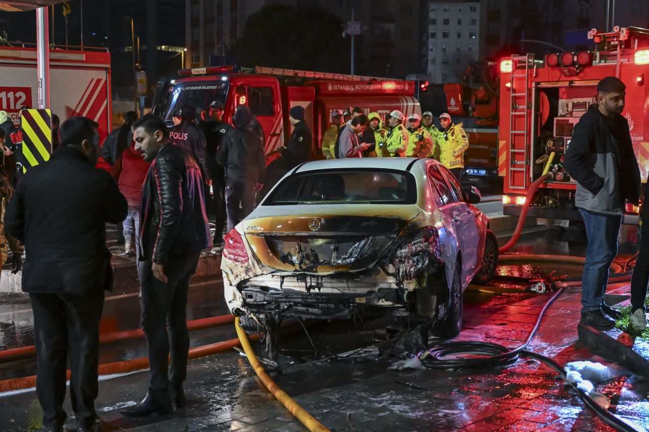 Beşiktaş'taki milyonluk yangının ardındaki karanlık dosya! Gülşen'in eski aşkı "firari" galerici kim? MKR Rent a Car sahibinin skandallarla dolu sicili... 6