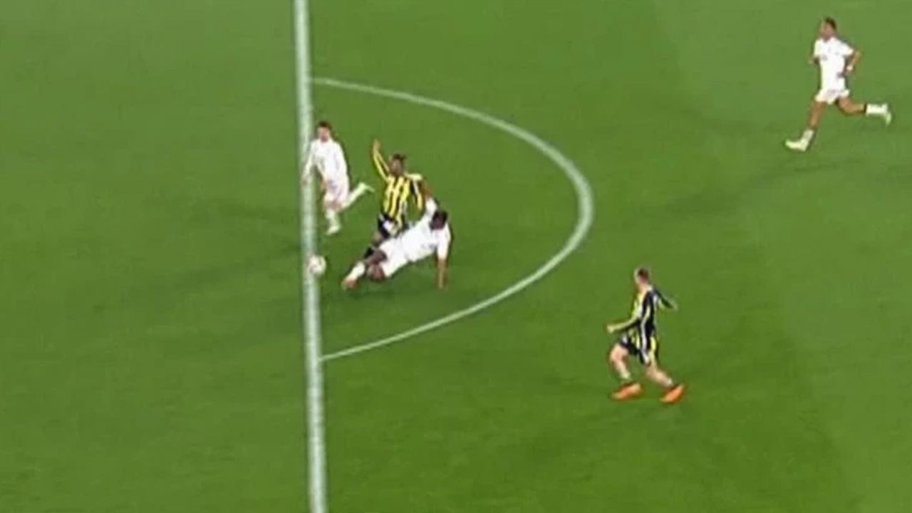 Olaylı derbi sonrası MHK'nın penaltı raporu 8