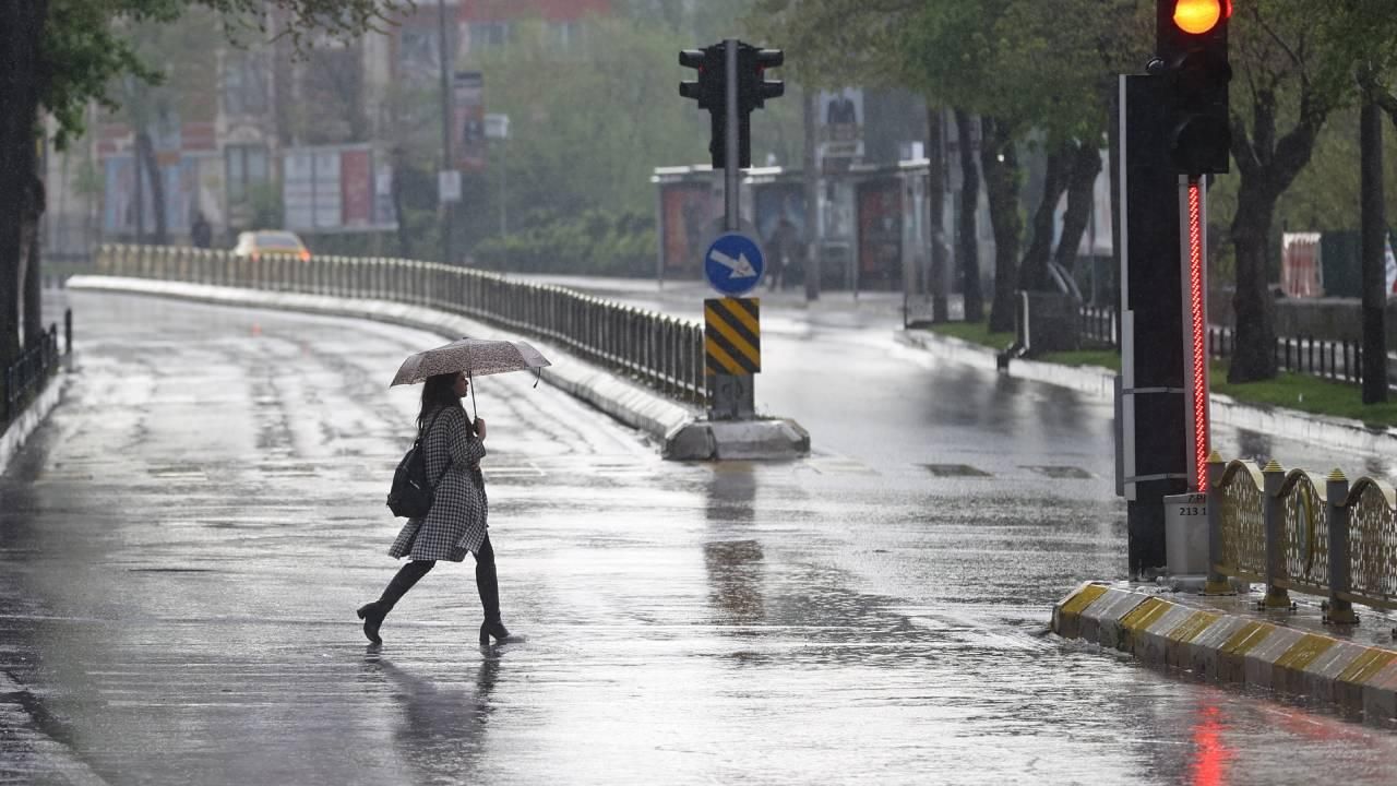 Sağanak alarmı! Meteorolojiden uyarı geldi: 56 ilde etkili olacak 14