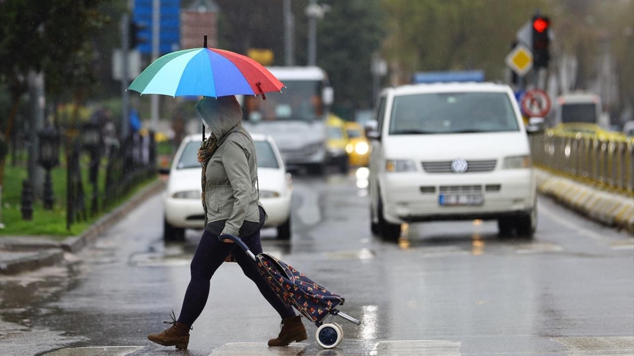 Sağanak alarmı! Meteorolojiden uyarı geldi: 56 ilde etkili olacak 6