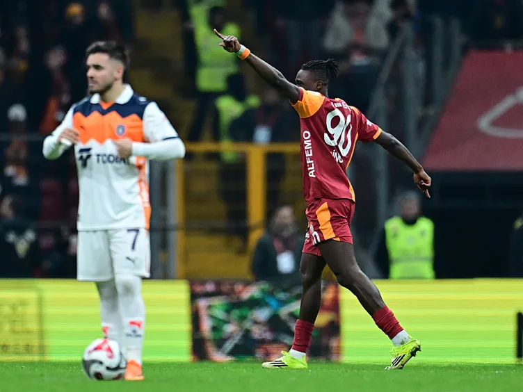 Napoli, Galatasaraylı futbolcunun peşinde 6