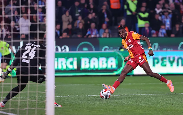 Napoli, Galatasaraylı futbolcunun peşinde 5