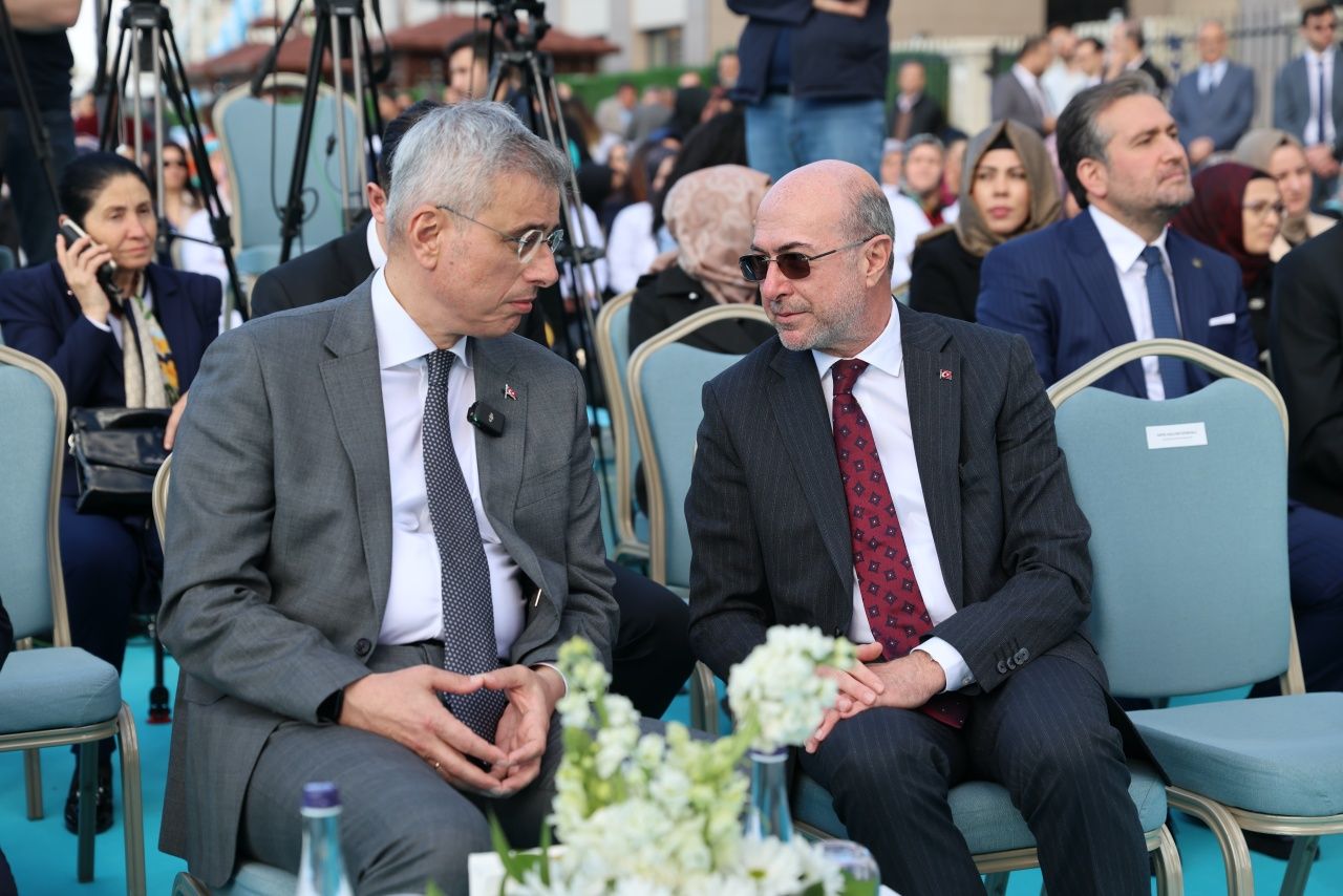 Konya Selçuklu Belediyesi'nden Dünya Sağlık Günü’nde anlamlı iki açılış! Ebe Gebe Okulu ve Toplum Ruh Sağlığı Merkezi hizmete açıldı 10
