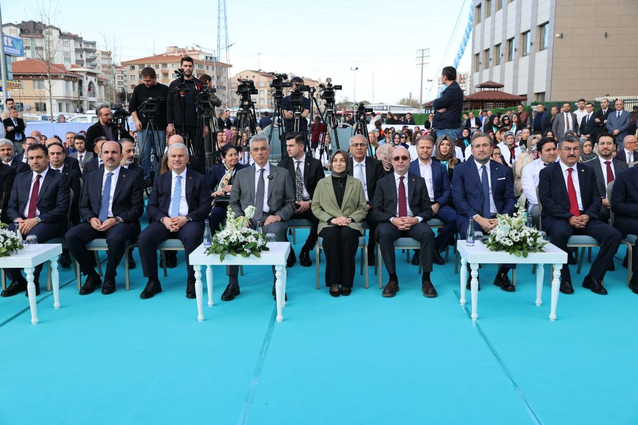 Konya Selçuklu Belediyesi'nden Dünya Sağlık Günü’nde anlamlı iki açılış! Ebe Gebe Okulu ve Toplum Ruh Sağlığı Merkezi hizmete açıldı 9