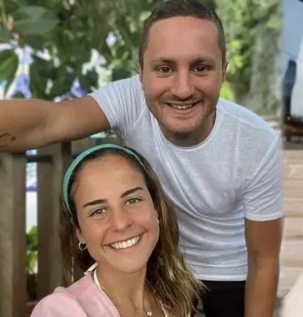 Mustafa Sarıgül'ün oğlu Ömer Sarıgül ile eşi Revna Çakır anlaşmalı olarak boşandı! Revna Çakır'ın suratı asıldı, Ömer Sarıgül neşelendi... 5