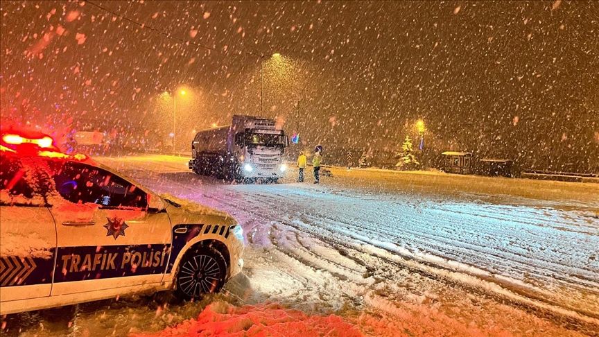 Bahar yerini kışa bırakıyor! 22 ile kar geliyor: İşte kar yağışı beklenen illerimiz 6
