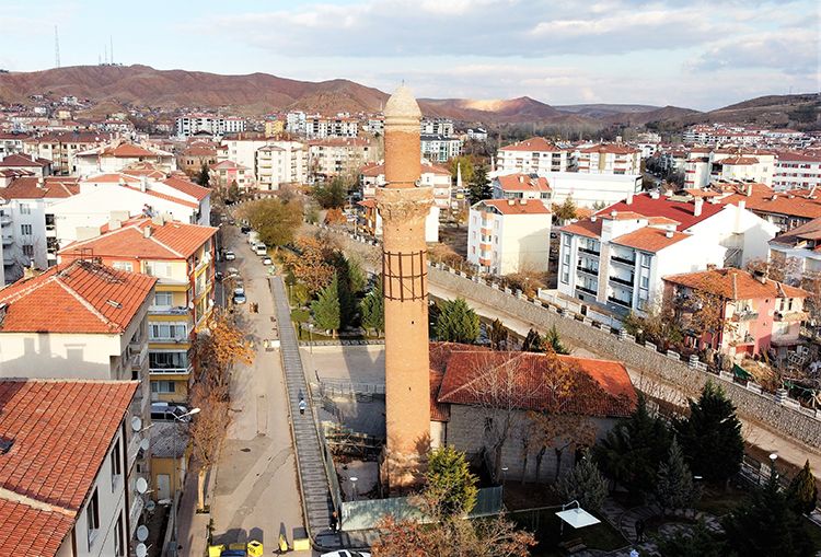 Ünlü profesör araştırmasını açıkladı: İşte Türkiye'nin en zeki 10 ili 3