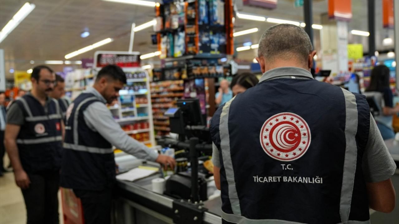 Ticaret Bakanlığı tek tek tespit etti! Tarladan 50 TL'ye alıp markette 390 TL'ye satmışlar 4