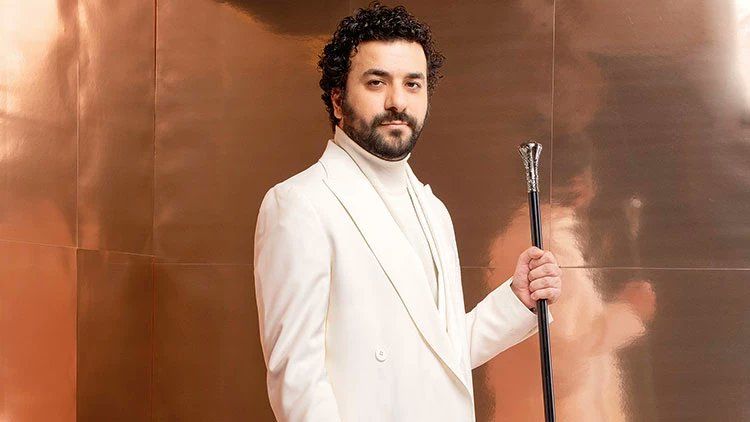 Hasan Can Kaya'nın Duygu Karabaş'a aldığı nişan hediyesi dudak uçuklattı! 100 BİN DOLARLIK SAAT... 3