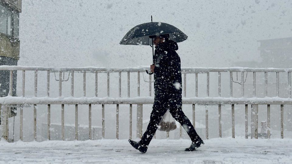 KAR YAĞACAK! Kış geri döndü: Meteoroloji'den 44 ile sarı kodlu uyarı 4