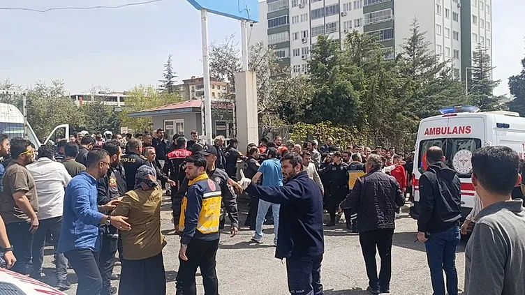 Evdeki cephanelikle okulu bastı! Kahramanmaraş'ta saldırgan öğrencinin eski emniyet mensubu babası gözaltına alındı! 5