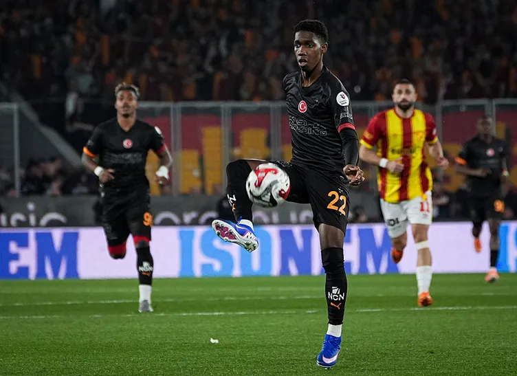 Galatasaray'da değişim kapıda: 4 futbolcuyla yollar ayrılacak 6