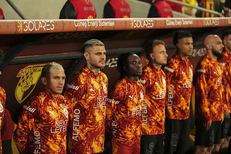 Galatasaray'da değişim kapıda: 4 futbolcuyla yollar ayrılacak 10