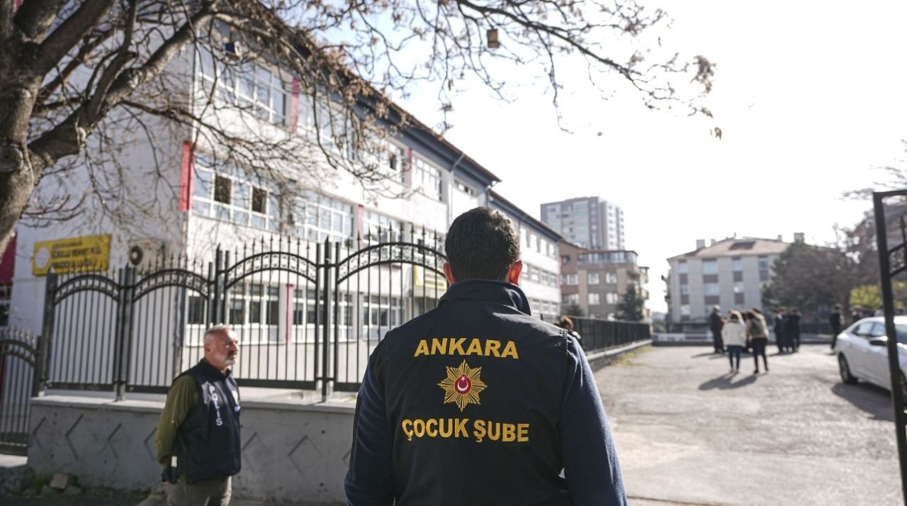 Kahramanmaraş ve Şanlıurfa'da okula silahlı saldırılar! Türkiye genelinde güvenlik önlemleri artırıldı: Her okulda 2 polis duracak 5