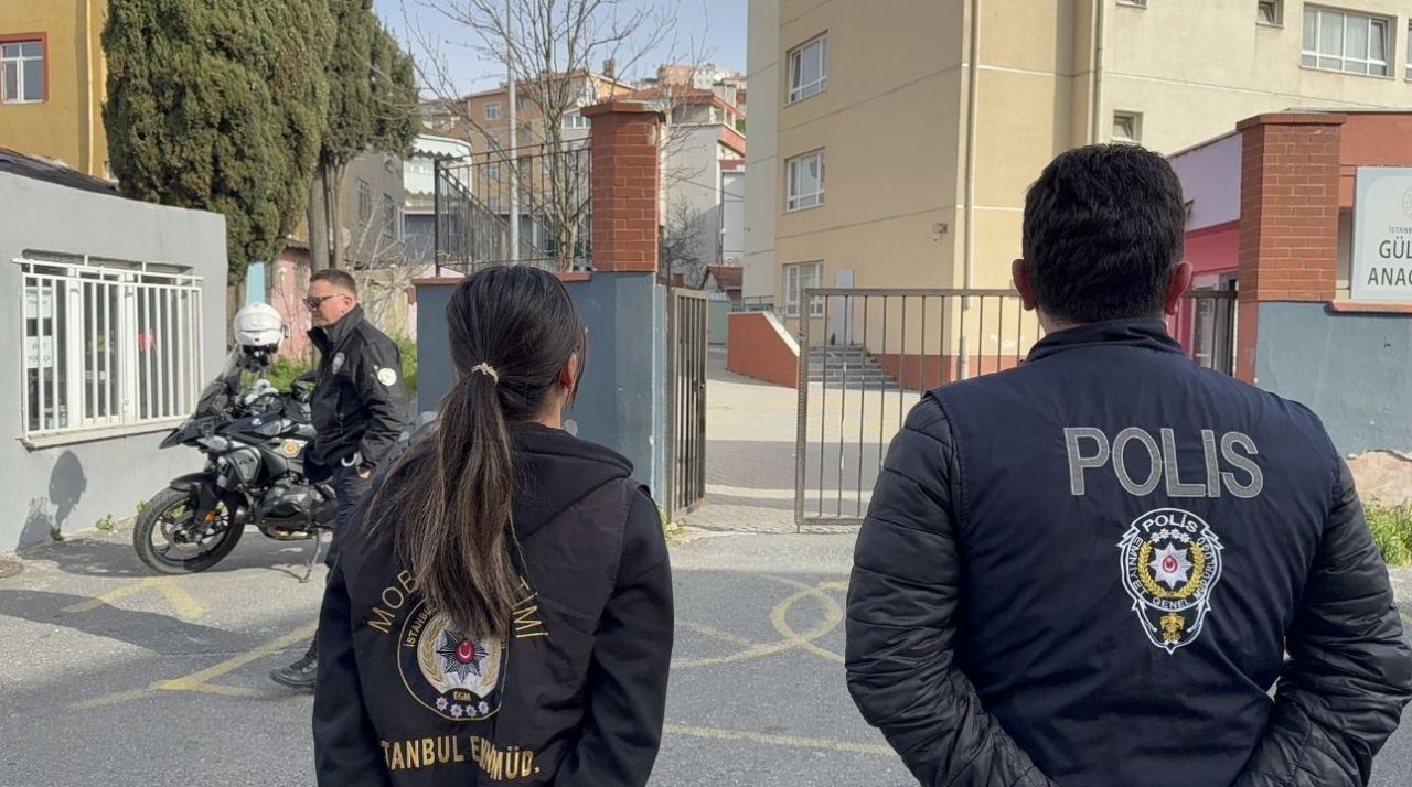 Kahramanmaraş ve Şanlıurfa'da okula silahlı saldırılar! Türkiye genelinde güvenlik önlemleri artırıldı: Her okulda 2 polis duracak 3