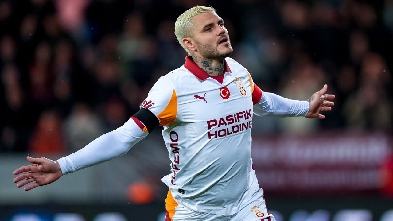 Yapay zeka Süper Lig'in şampiyonunu ve küme düşecek 3 takımı açıkladı! Ligde yarış tamamen bitti: Zirvenin sahibi %92.6 oranla belli oldu 23
