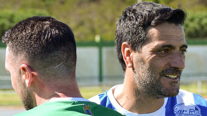 "Hâlâ oynuyor mu ya?" diyeceğiniz aktif en yaşlı futbolcular 5