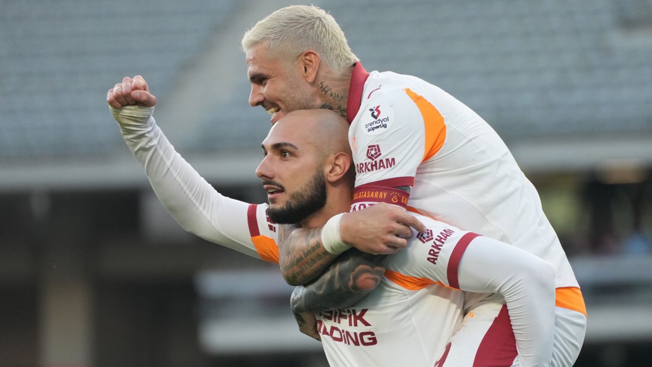 Galatasaray'da ilk ayrılık ve ilk transfer belli oldu! Mauro Icardi yerine artık yedekte o olacak 6