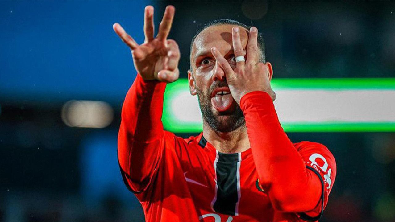 Fenerbahçe'nin yeni forveti belli oldu! Vedat Muriqi ile anlaşma sağlandı 3