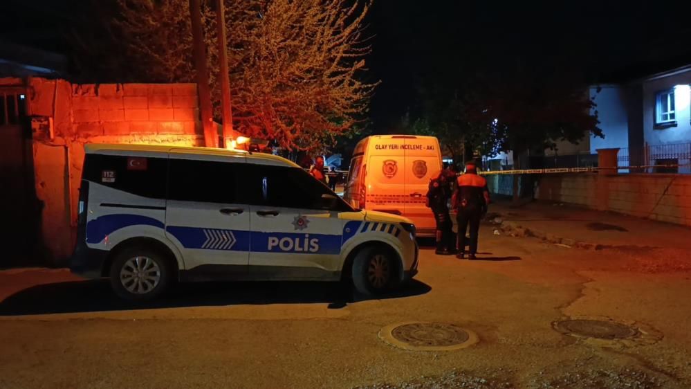 İki aile arasında silahlı kavga: Çok sayıda yaralı var 5