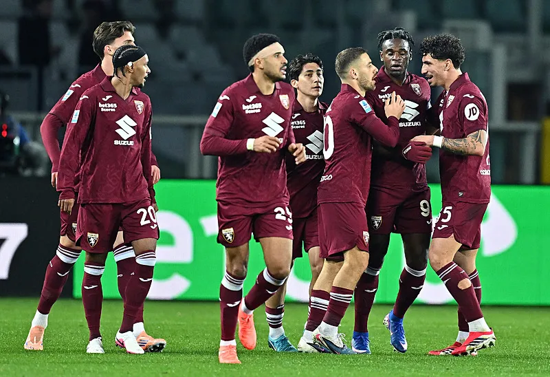 Yapay zekaya göre önümüzdeki 30 yılın UEFA Kupası şampiyonları 25