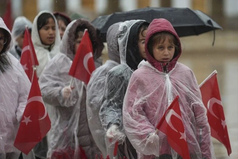TBMM 106 yaşında! Devlet Erkanı Ata'nın huzurunda... "Çocukları korumak medeniyet meselesidir!" 4