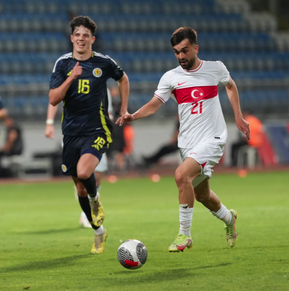 Galatasaray Rusya'daki eski oyuncusunu transfer ediyor 3