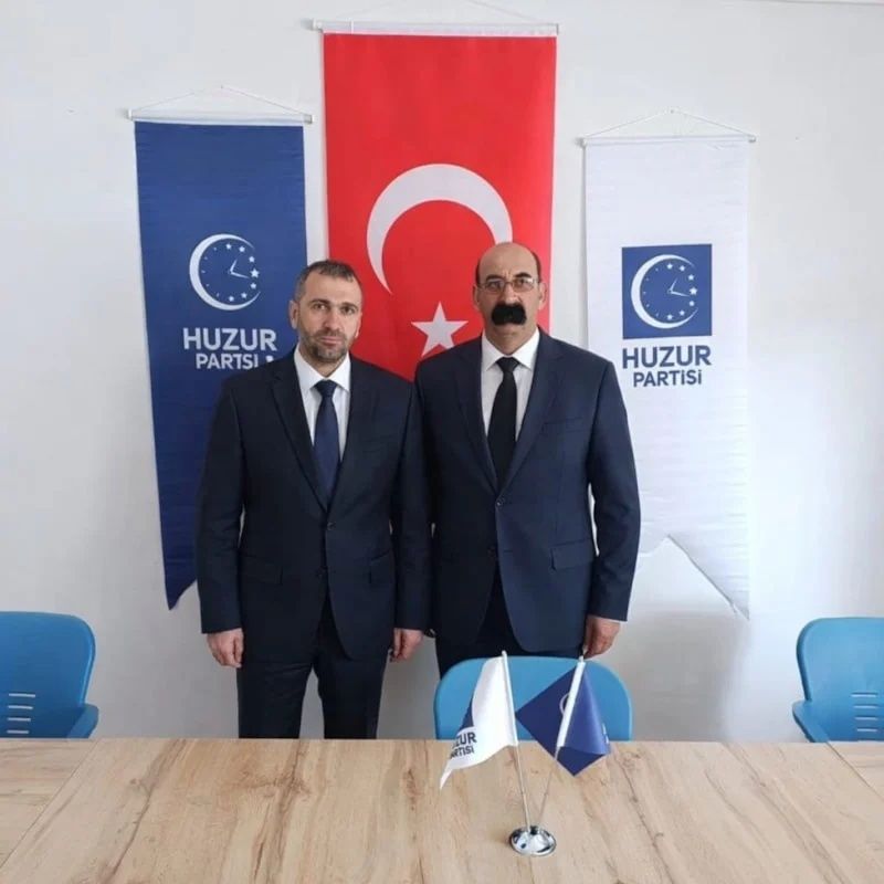 Bıyıklarıyla dünyanın gündemine oturan İlçe Başkanı Orhan Avcı konuştu! "Sadece bana yakıştığı için uzattım" 10