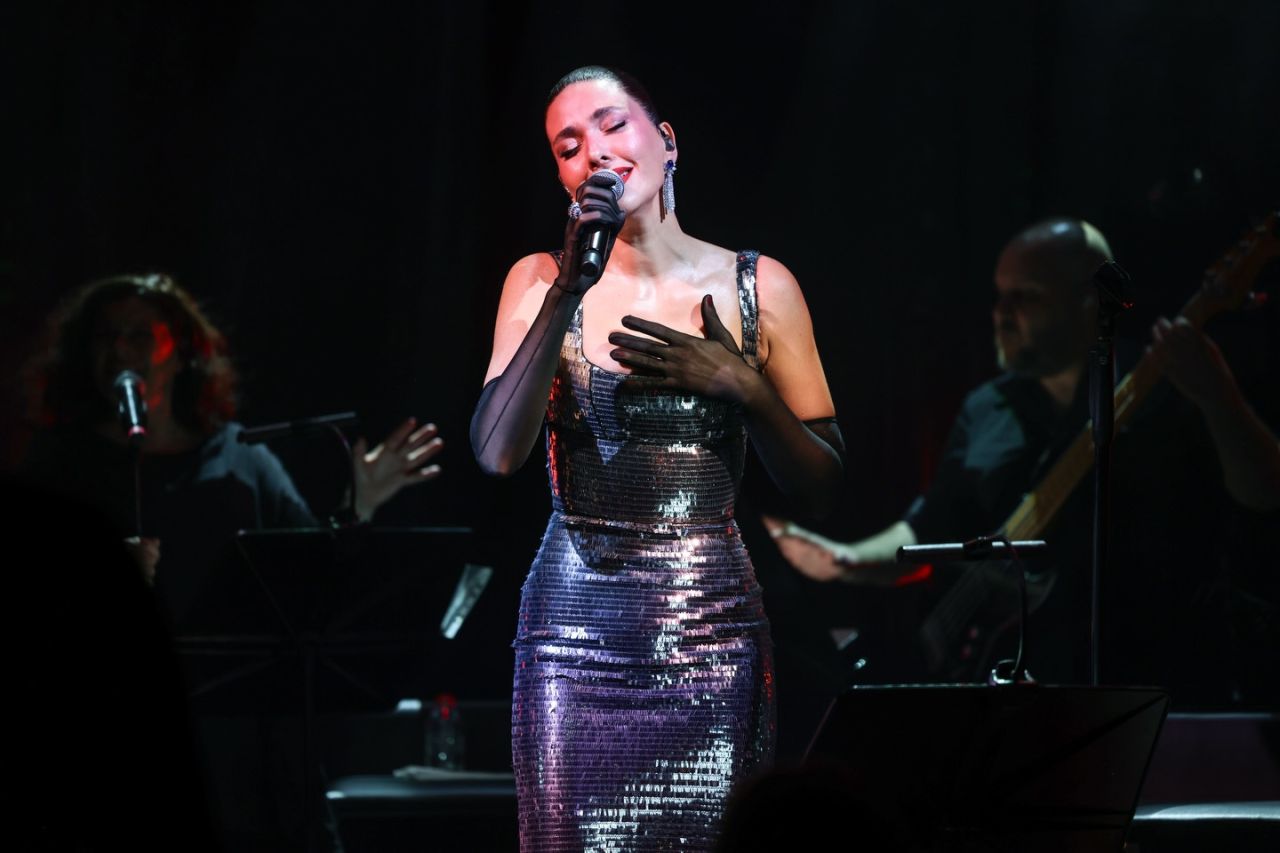 "Açlıktan ağladım" diyerek anlattı: Bergüzar Korel 4 ayda 20 kilo nasıl verdi? 2