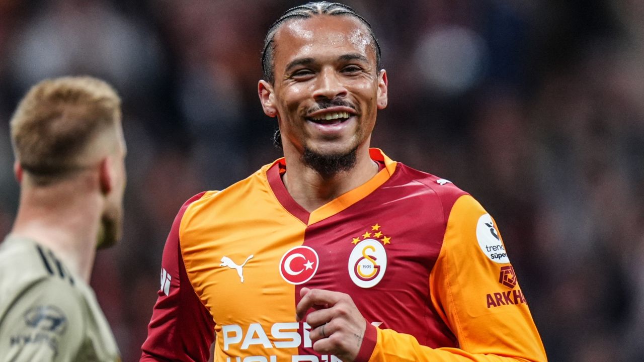 Süper Lig'de nefesler tutuldu! Tüm Türkiye'nin gözü bu maçta: Galatasaray - Fenerbahçe! İşte iki takımın ilk 11'leri 14