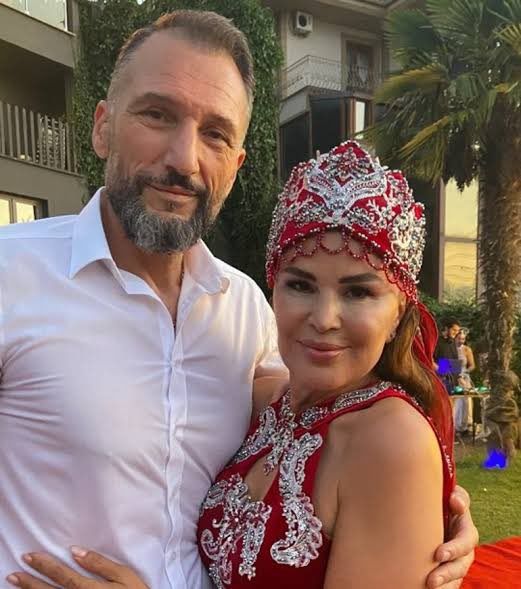 Astrolog Nuray Sayarı'dan şok haber! 55 yaşında ikizlere hamile... 5