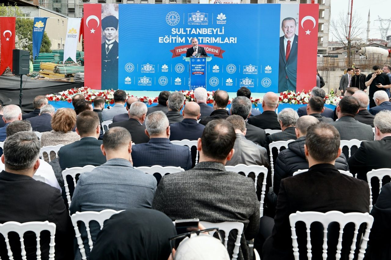 Eğitim yatırımları hız kazanıyor! Sultanbeyli'de 3 yeni okulun temeli atıldı 2