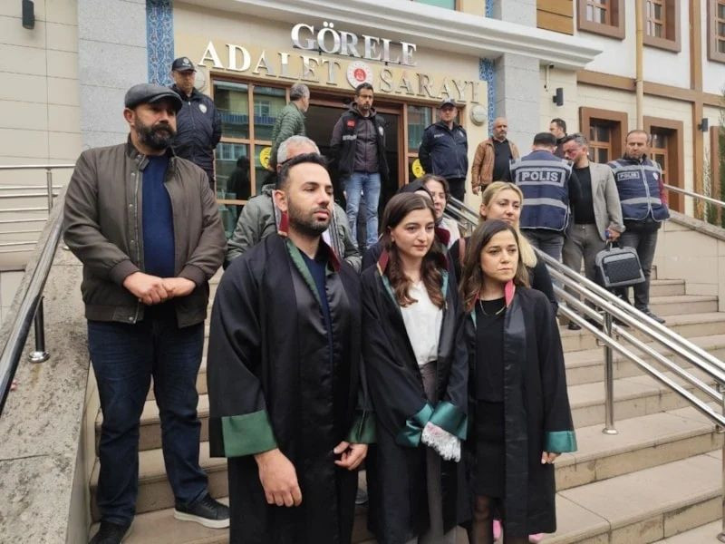 Gencecik kızın hesabı sorulamadı! Tacizci eski Görele Belediye Başkanı Hasbi Dede ve kızına hapis cezası verildi ancak hapis yatmayacaklar 6