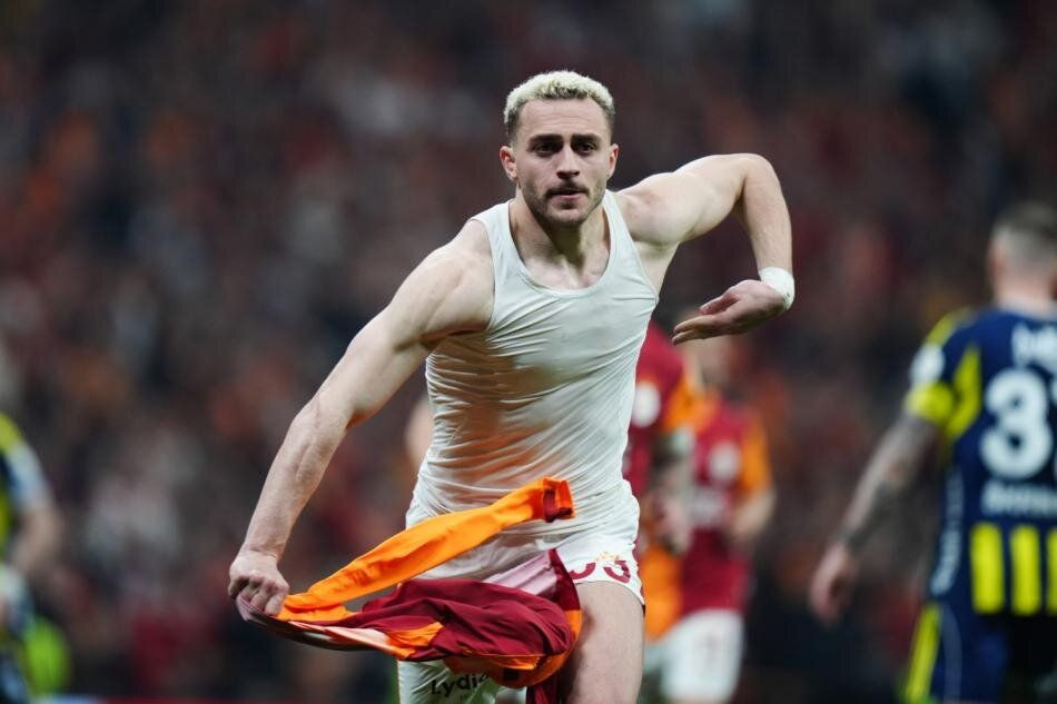 Barış Alper Yılmaz'ın yeni adresi Premier Lig oldu! Derbide izleyip hayran kaldılar 3