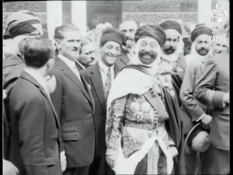 Cem Yılmaz'ın 100 yıllık ikizi: Fas prensi! Tesadüfen ortaya çıkan videoya yanıt geldi! 1