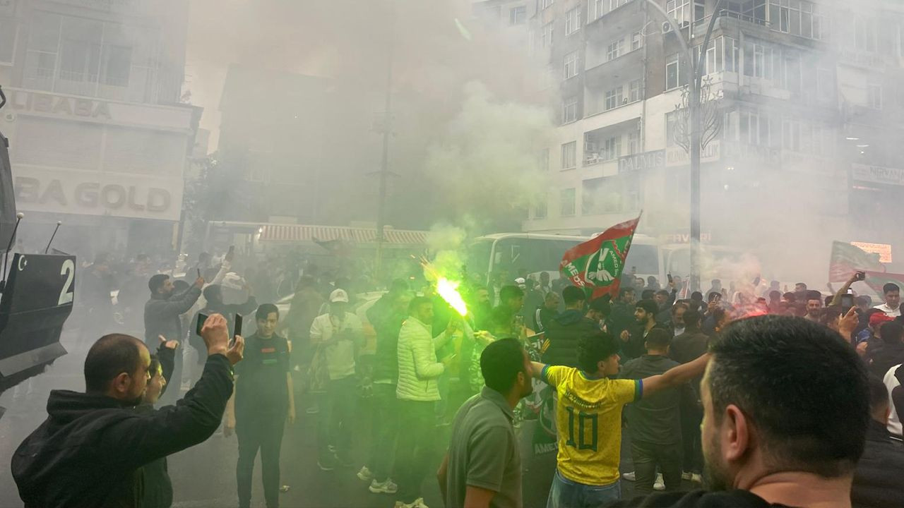 Amedspor Süper Lig'e çıktı, Diyarbakır halkı kutlama için sokaklara indi 6