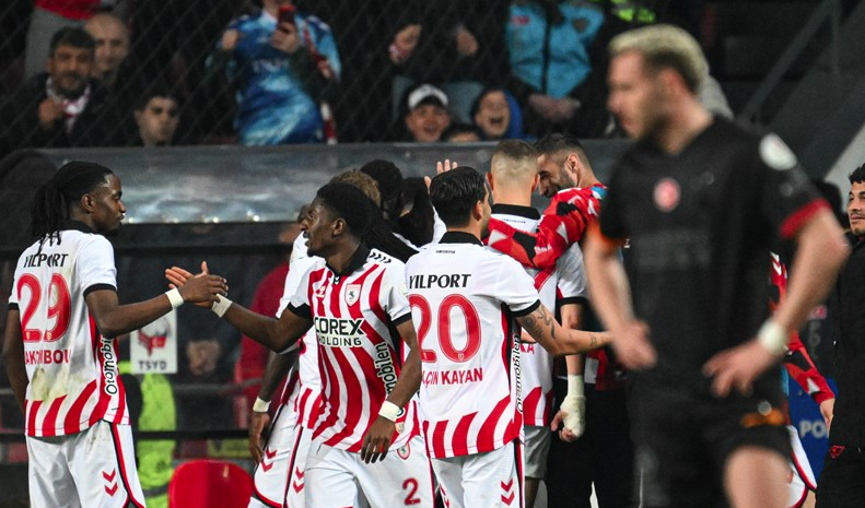 Süper Lig'de puan durumu ve Galatasaray ile Fenerbahçe'nin kalan maçları 1